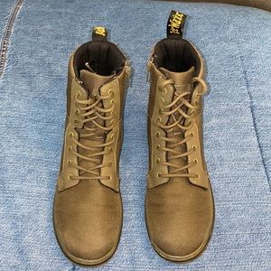 Boys Dr Martens Boots, Size 4Y